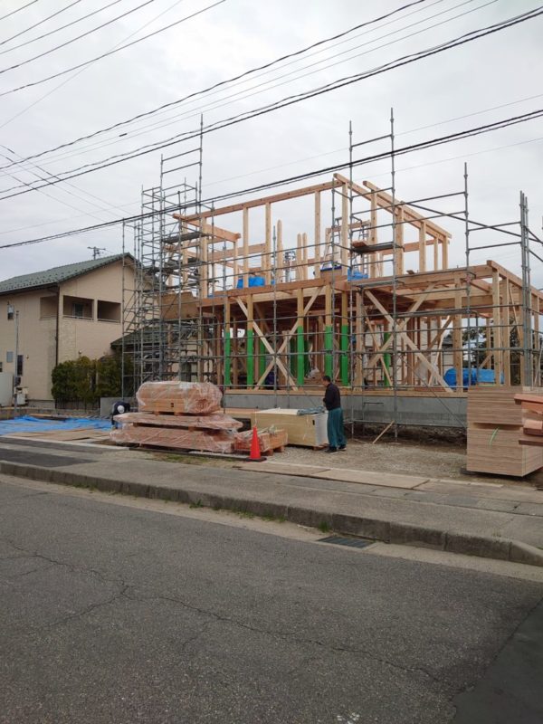 新潟市西区で屋根工事